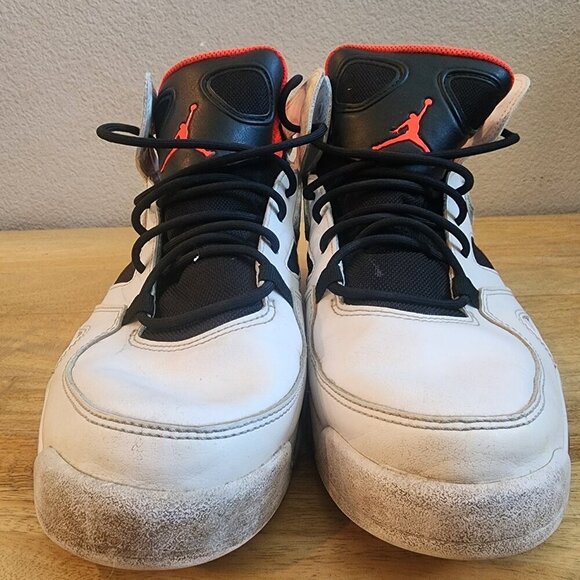 Jordan Max Aura 3 Shoes Mens Size 9.5 Basketball DC7329-106 Retro Sneakers